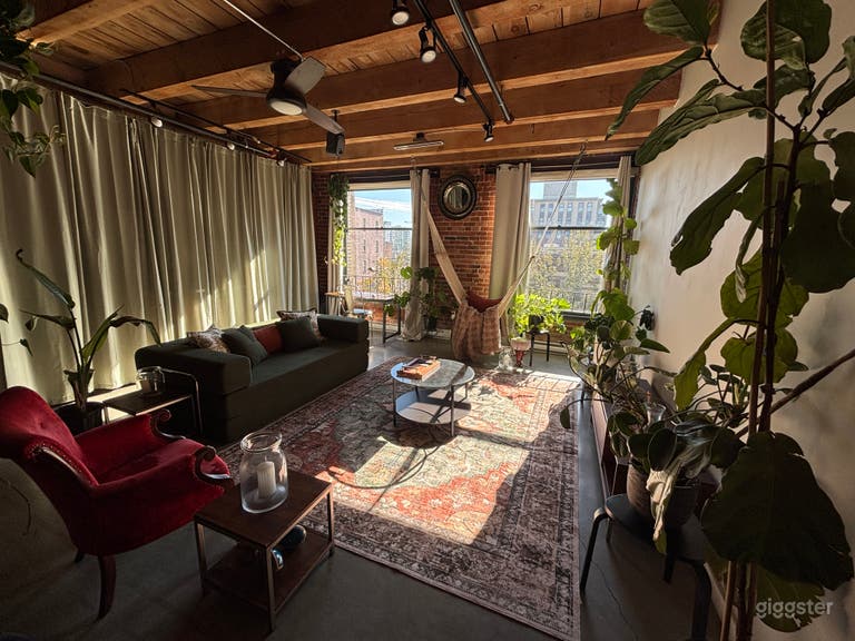  Relaxing Lounge  